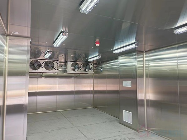 建造一個存儲半導體材料的恒溫防爆冷庫造價多少錢